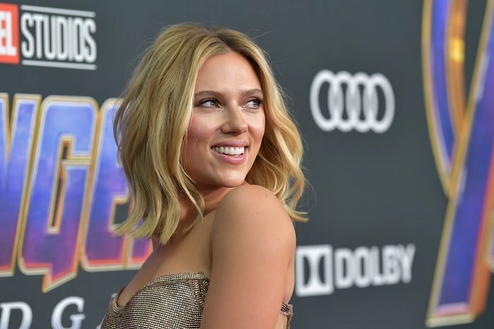 Scarlett Johansson’s Breast Reduction and Body Modifications